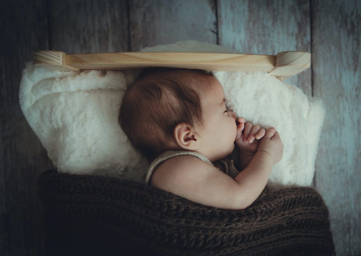 postura dormir bebe con mocos