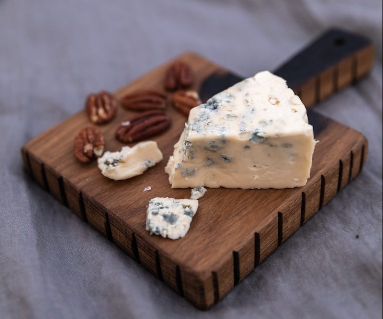 ¿Se puede comer queso azul en el embarazo?