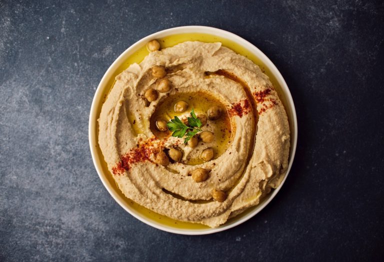 ¿Puedo comer hummus durante el embarazo?